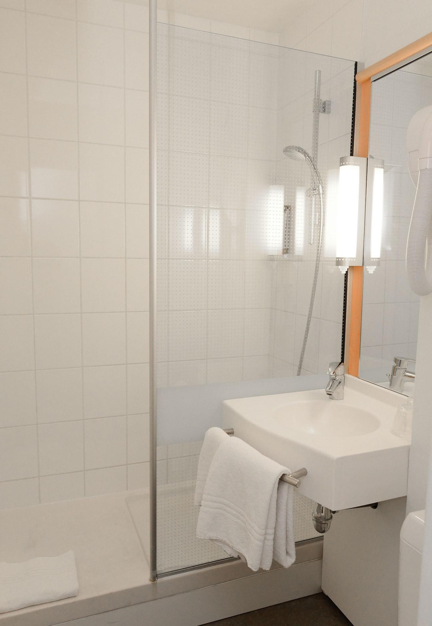 Ibis Styles Rouen Parc Expos Zenith Hotel Saint-Etienne-du-Rouvray Ngoại thất bức ảnh