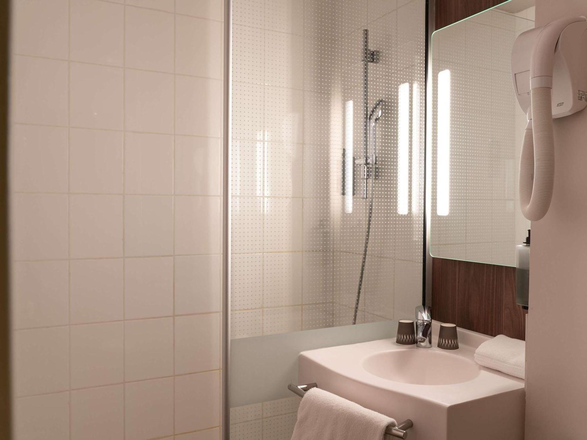 Ibis Styles Rouen Parc Expos Zenith Hotel Saint-Etienne-du-Rouvray Ngoại thất bức ảnh